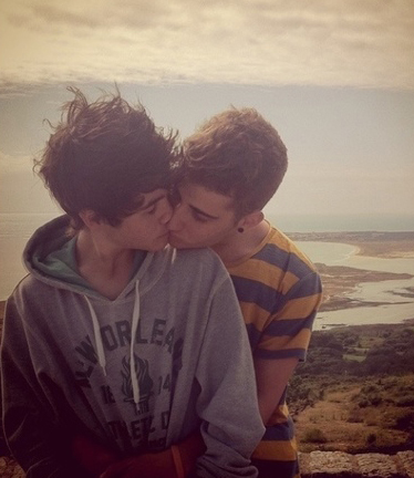 Teenage Gay Love 100